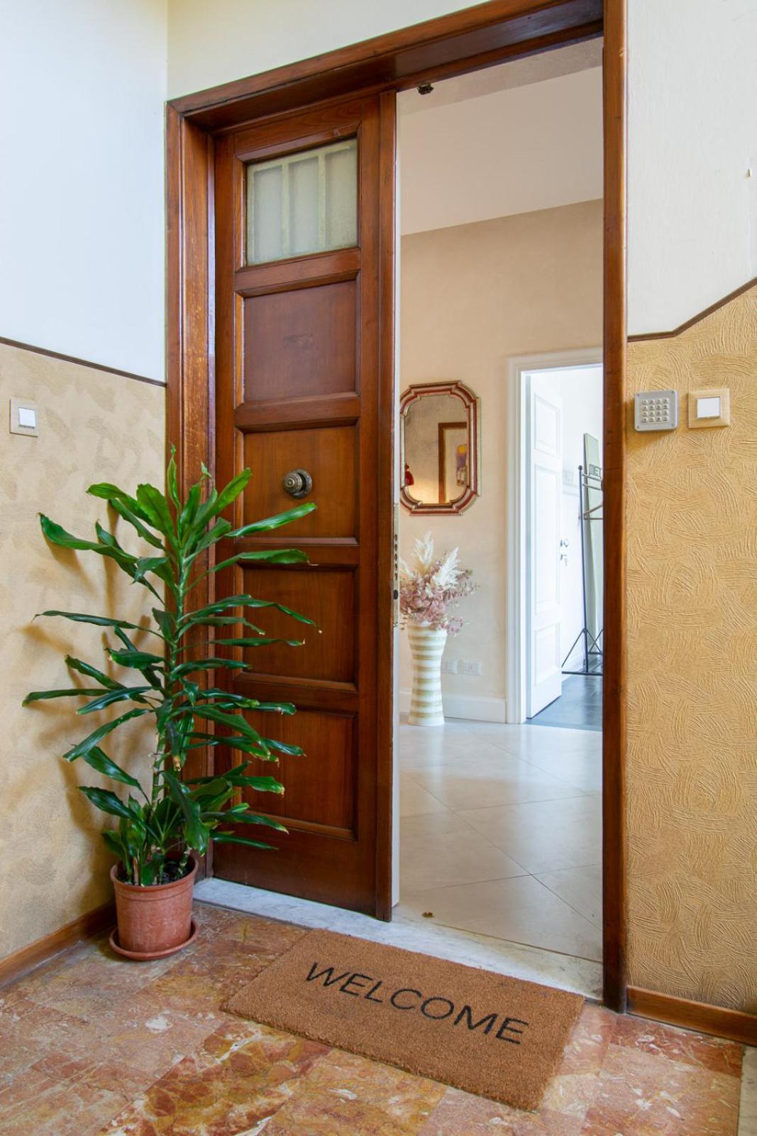 Leopolda Home - Florence Dolce Vita Εξωτερικό φωτογραφία